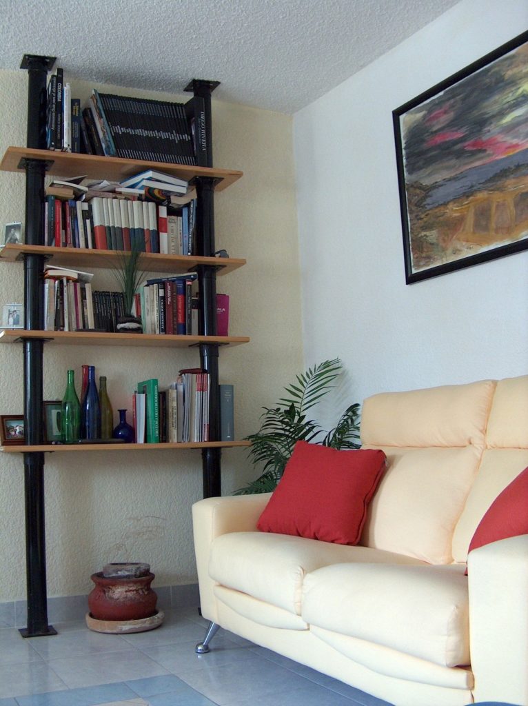 DO: 6 Steps to clearing up clutter as you go 1