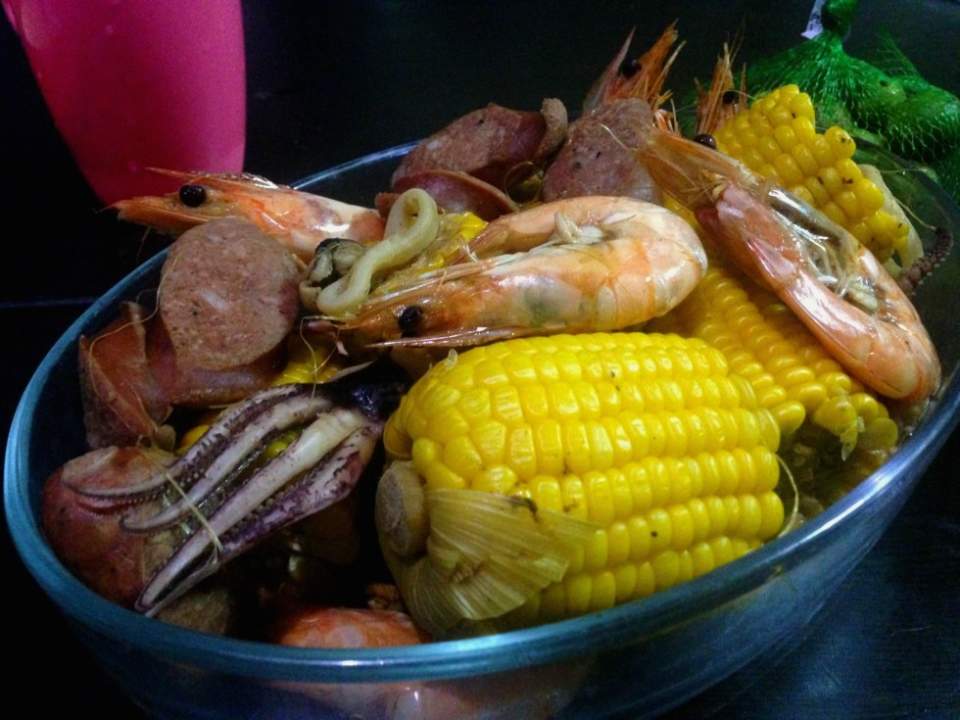 Pinoy Shrimp Boil with Peanuts 1