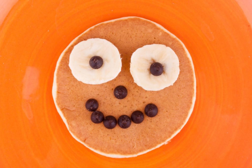 10 Ways to a Happier Pancakes for Breakfast (Plus an Easy Fluffy Pancake Recipe) 5 10 Ways to a Happier Pancakes for Breakfast (Plus an Easy Fluffy Pancake Recipe) 5