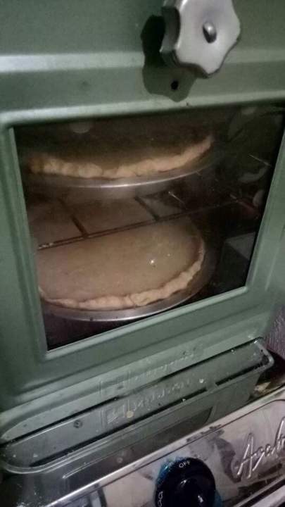 How to Make Cake Without Oven: 6 ways of making a cake without an oven 2