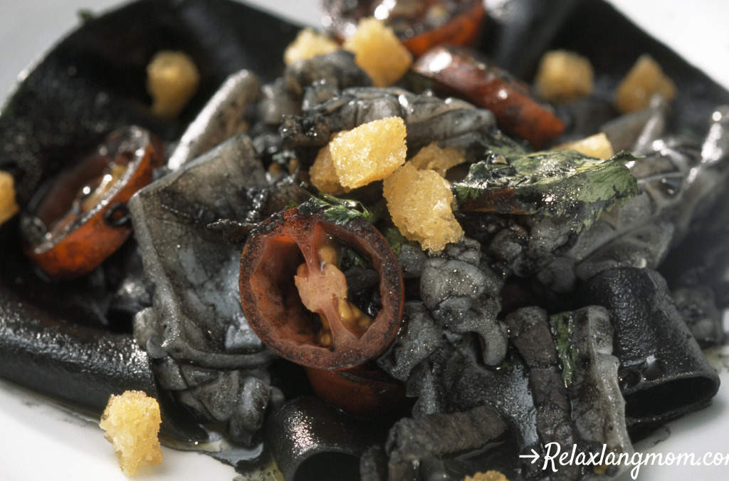 Tantalizing Spanish Dish: Calamares en Su Tinta or Squid in Its Own Ink Sauce 2
