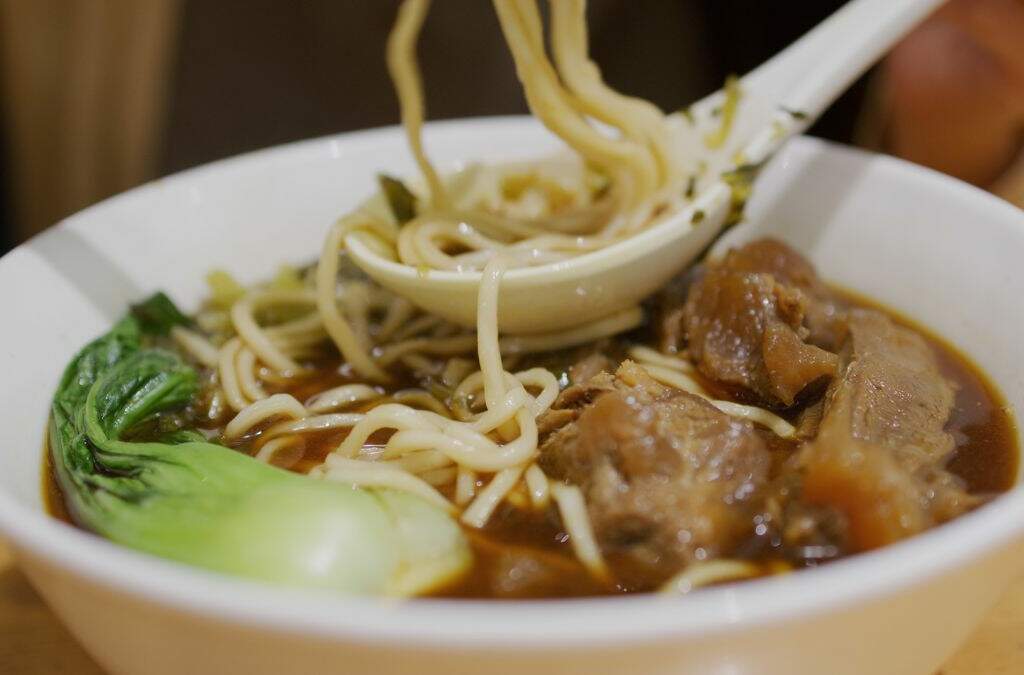 Taiwanese-Chinese Hot Beef Noodles Copycat Recipe 7 Taiwanese-Chinese Hot Beef Noodles Copycat Recipe 6