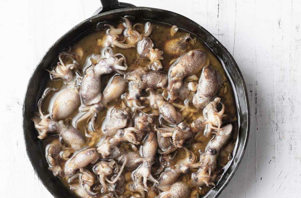 Simple and Fresh: How to Cook Baby Squid in Olive Oil 3 Simple and Fresh: How to Cook Baby Squid in Olive Oil 3