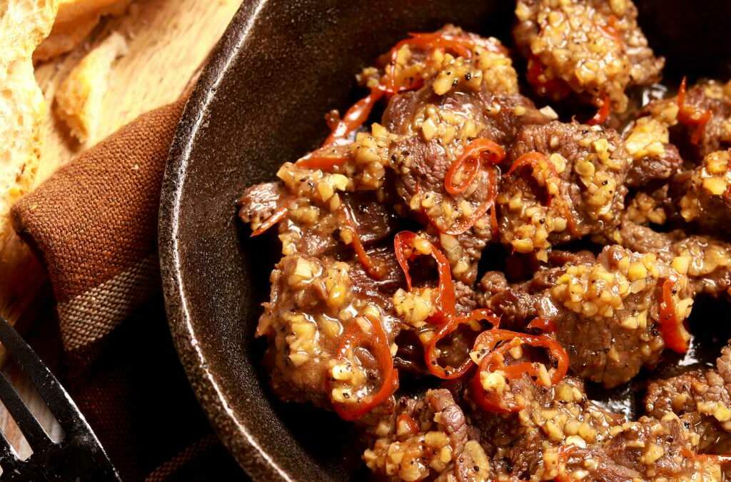 Beef Tenderloin Tips Smothered in Sizzling Garlic-Chili Glaze 4 Beef Tenderloin Tips Smothered in Sizzling Garlic-Chili Glaze 3