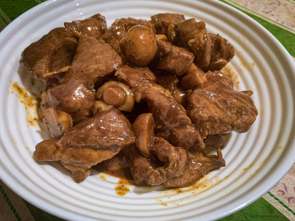 Pork Salpicao: A Tasty Twist on a Classic Beef Dish 5 Pork Salpicao: A Tasty Twist on a Classic Beef Dish 5