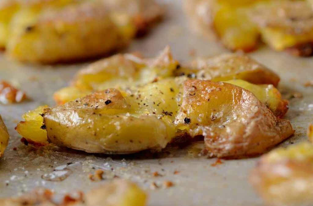 Getting Picky Eaters to Clean Their Plate: Crispy Smashed Baby Potatoes Kids Will Love 1 Getting Picky Eaters to Clean Their Plate: Crispy Smashed Baby Potatoes Kids Will Love 1
