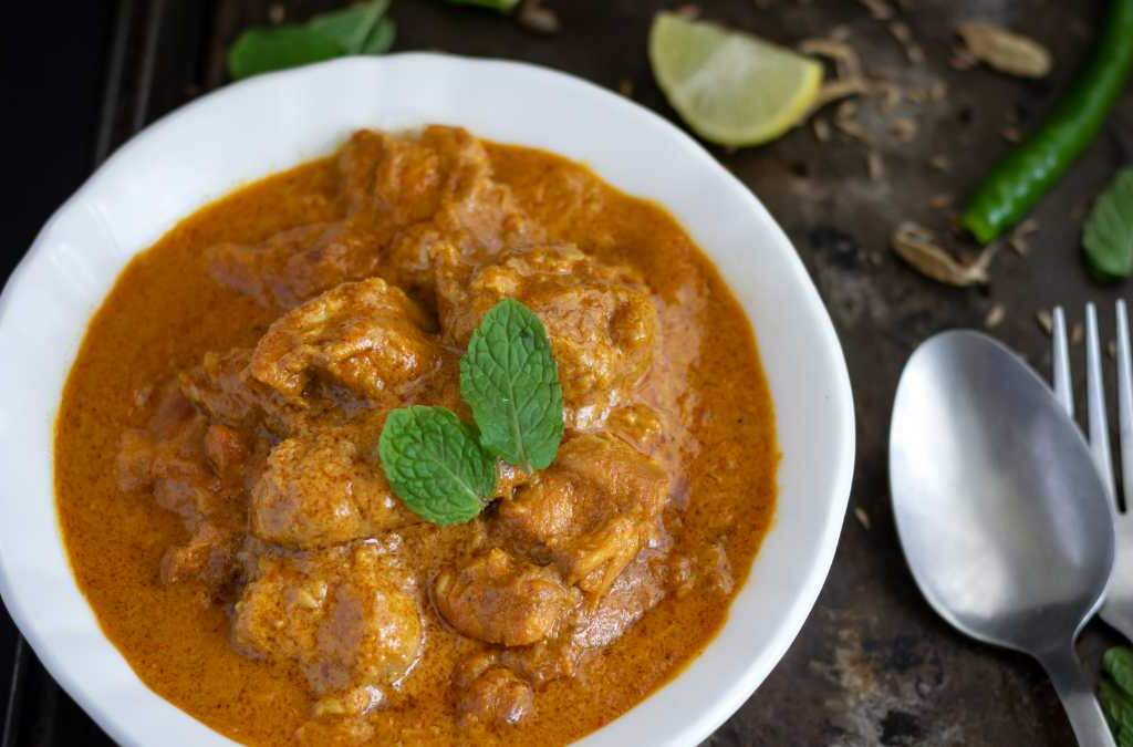 Pressure Cooker Perfection: Butter Chicken in a Snap with Shan Mix 7 Pressure Cooker Perfection: Butter Chicken in a Snap with Shan Mix 7