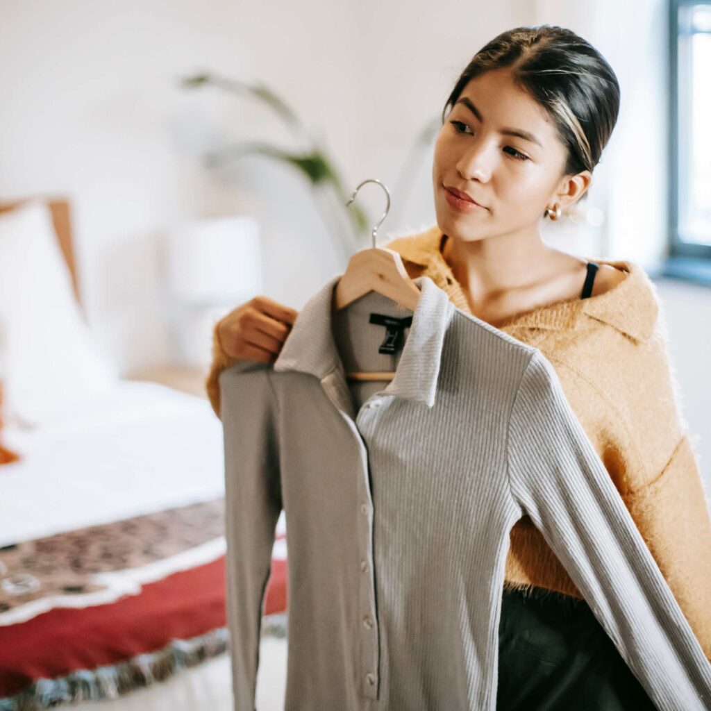 Upgrade Your Mom Fashion: 10 Budget Friendly Stylish Ideas 2 Upgrade Your Mom Fashion: 10 Budget Friendly Stylish Ideas 2