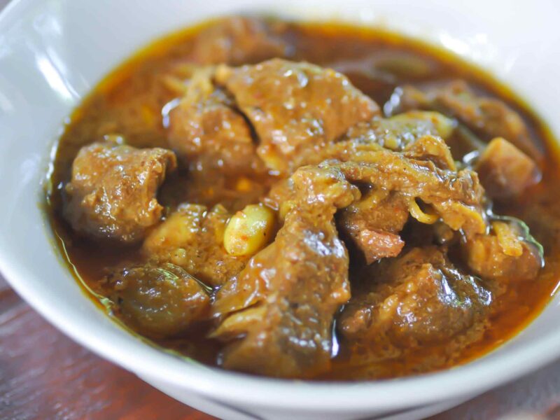 Slow Cooker Spicy Pork Curry Recipe That's a Breeze for Busy Moms 3 Spicy Pork Curry
