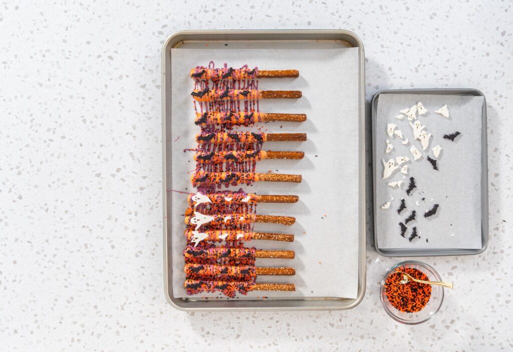 Halloween chocolate-covered pretzel rods